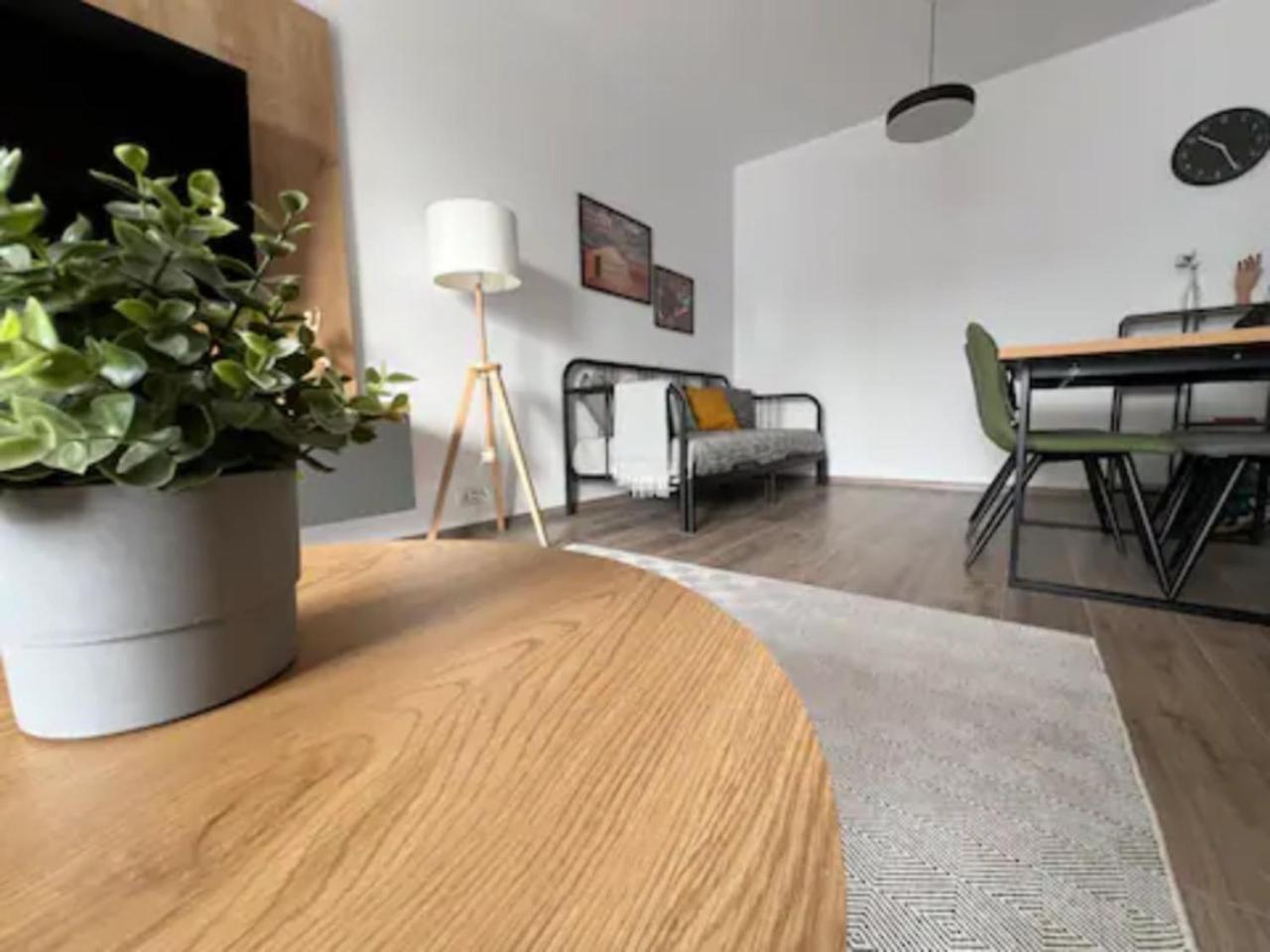 High-Rise Luxury Apartment With Free Parking Bucarest Exterior foto
