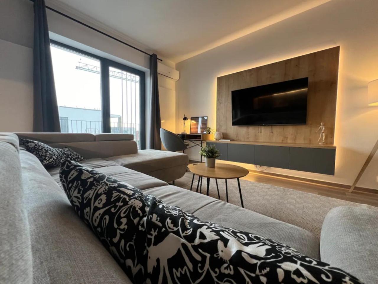 High-Rise Luxury Apartment With Free Parking Bucarest Exterior foto