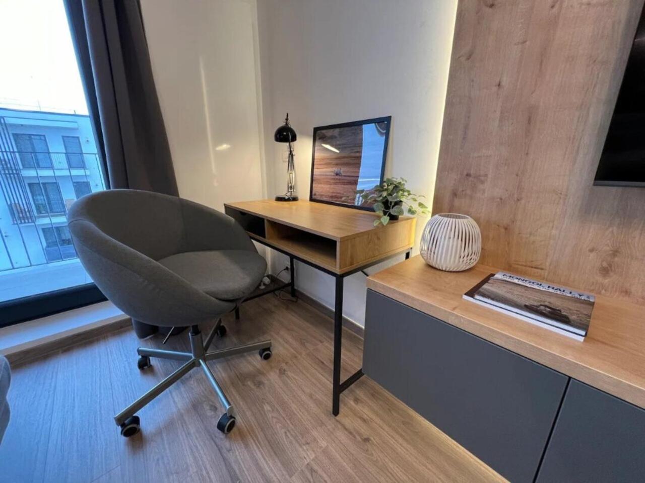 High-Rise Luxury Apartment With Free Parking Bucarest Exterior foto