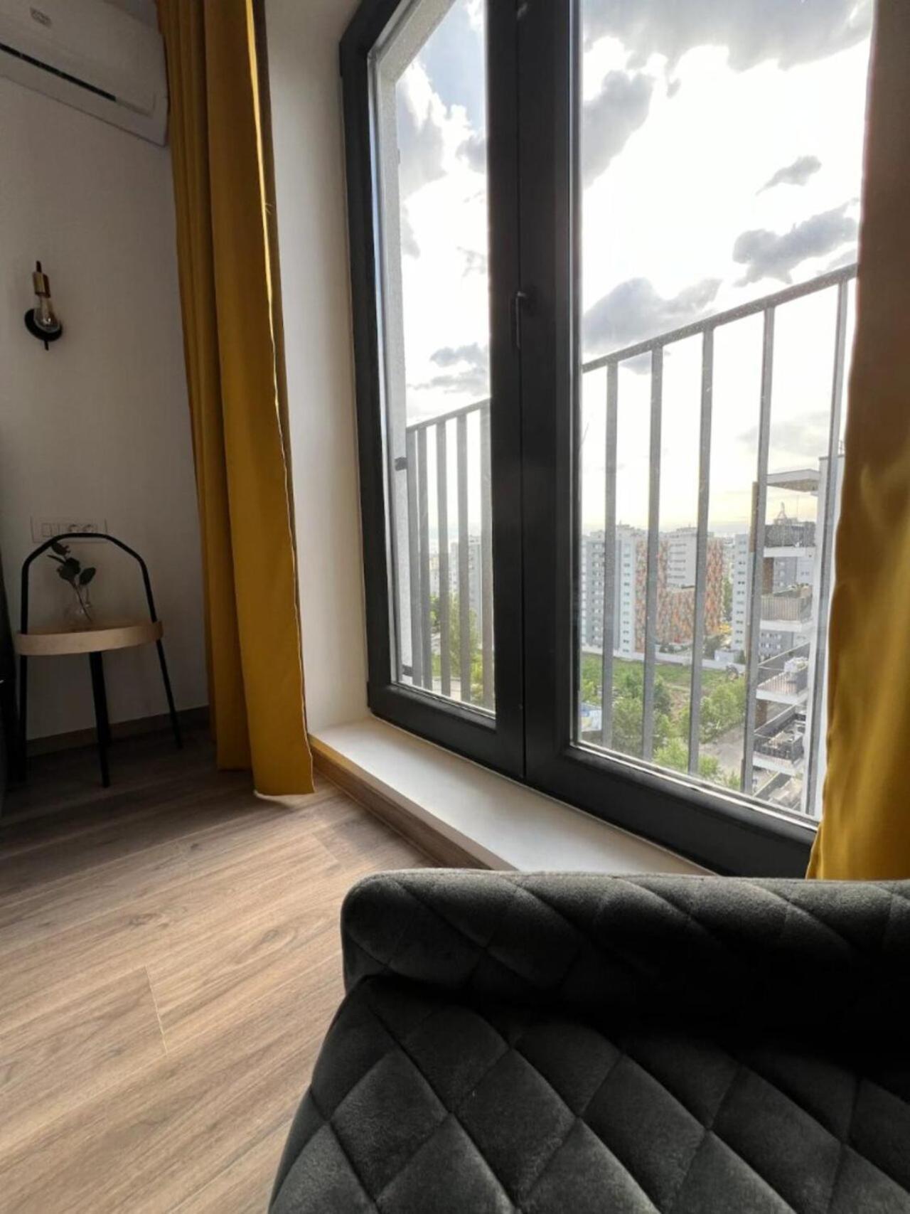High-Rise Luxury Apartment With Free Parking Bucarest Exterior foto