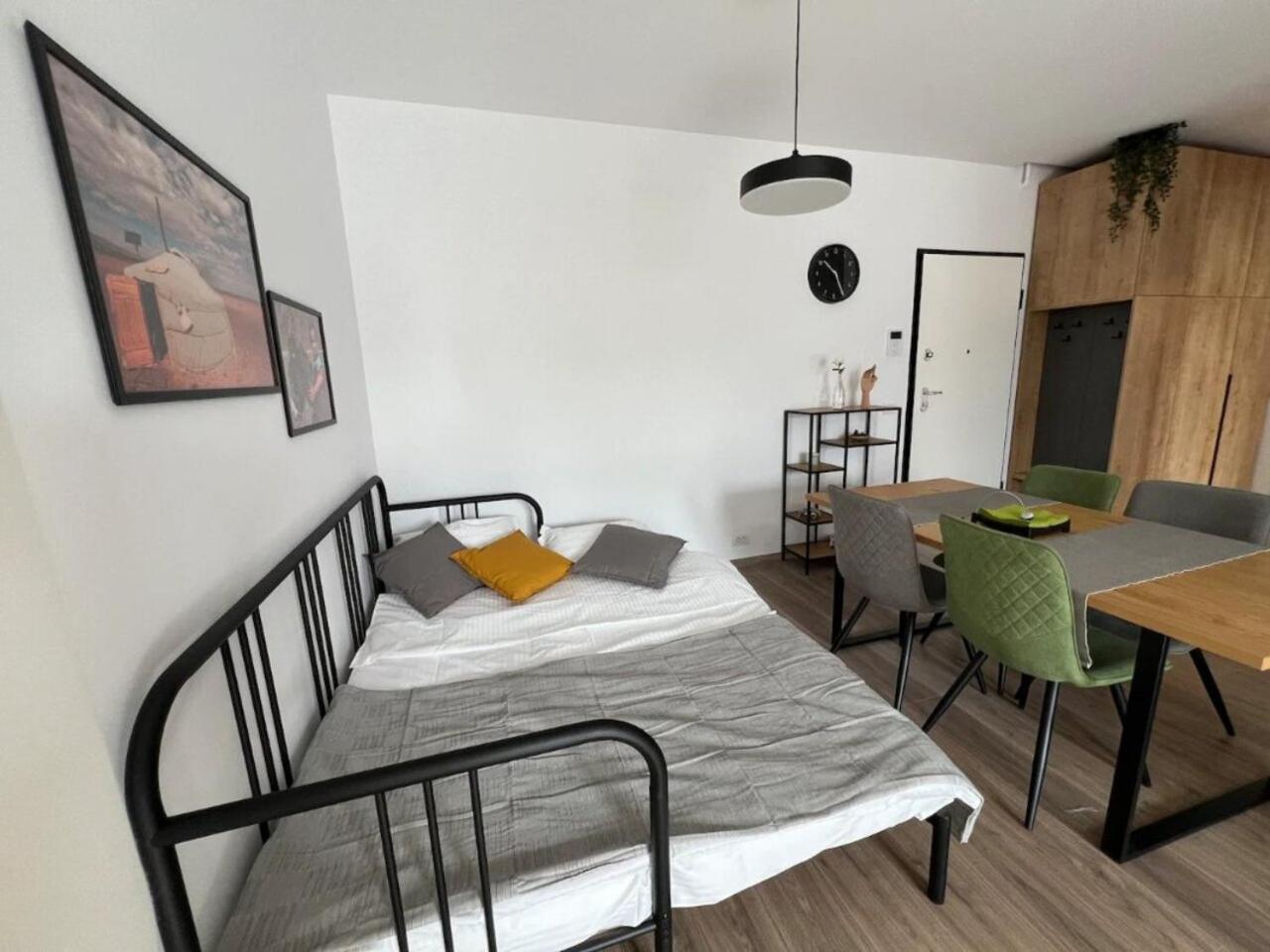 High-Rise Luxury Apartment With Free Parking Bucarest Exterior foto