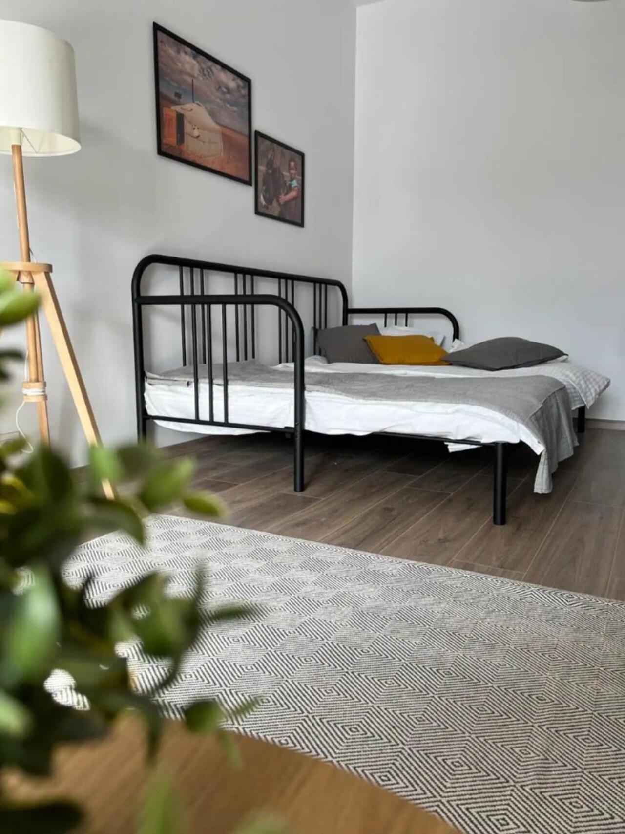 High-Rise Luxury Apartment With Free Parking Bucarest Exterior foto