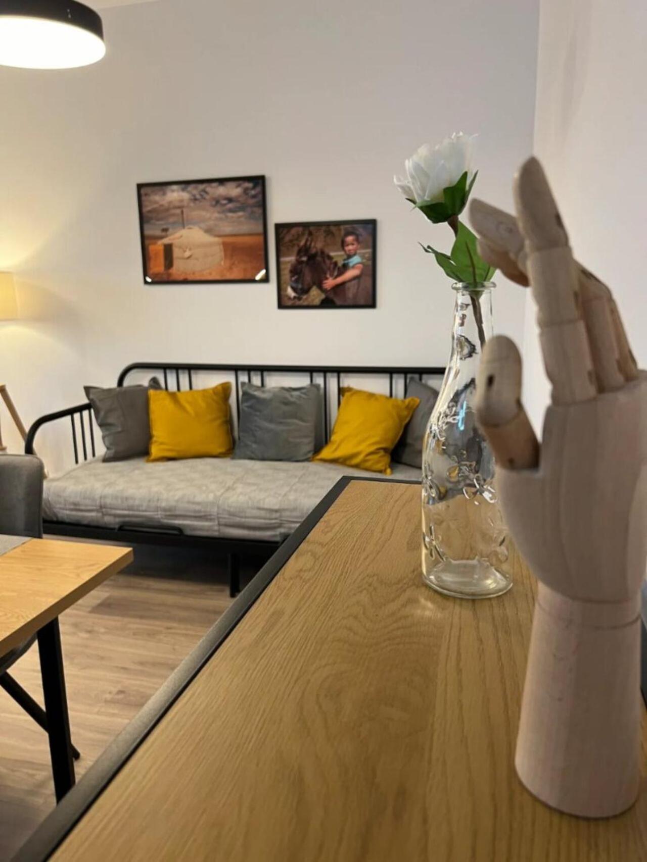 High-Rise Luxury Apartment With Free Parking Bucarest Exterior foto